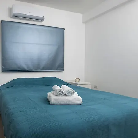 Lovely 2 Bed In City Centre 拉纳卡